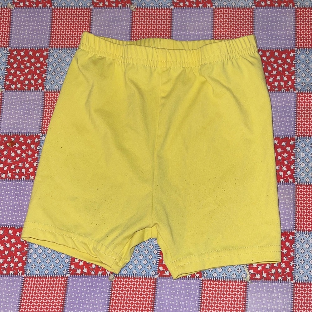 🎉SHEIN Sunny Yellow Shorts. E339